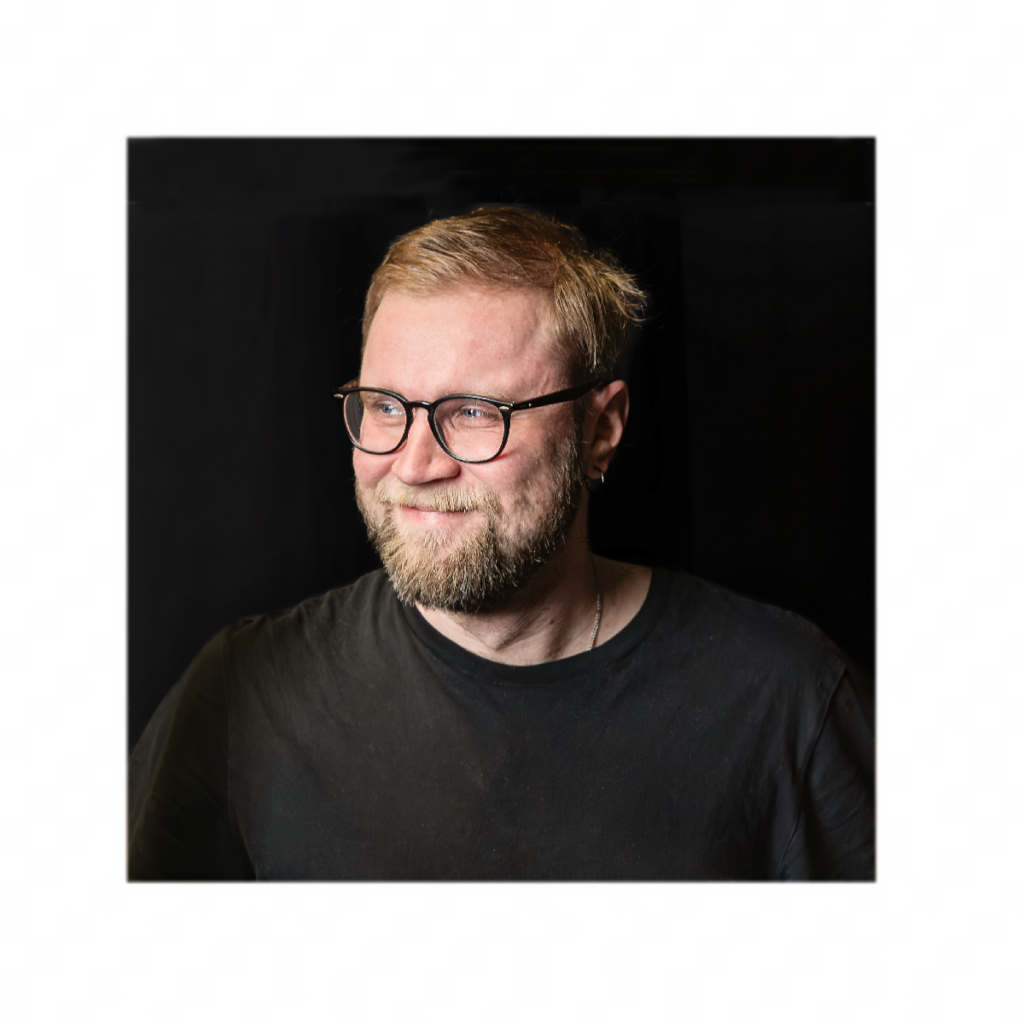 Foto av Tony Sikström. Valokuva Tony Sikströmistä. Photography of Tony Sikström.